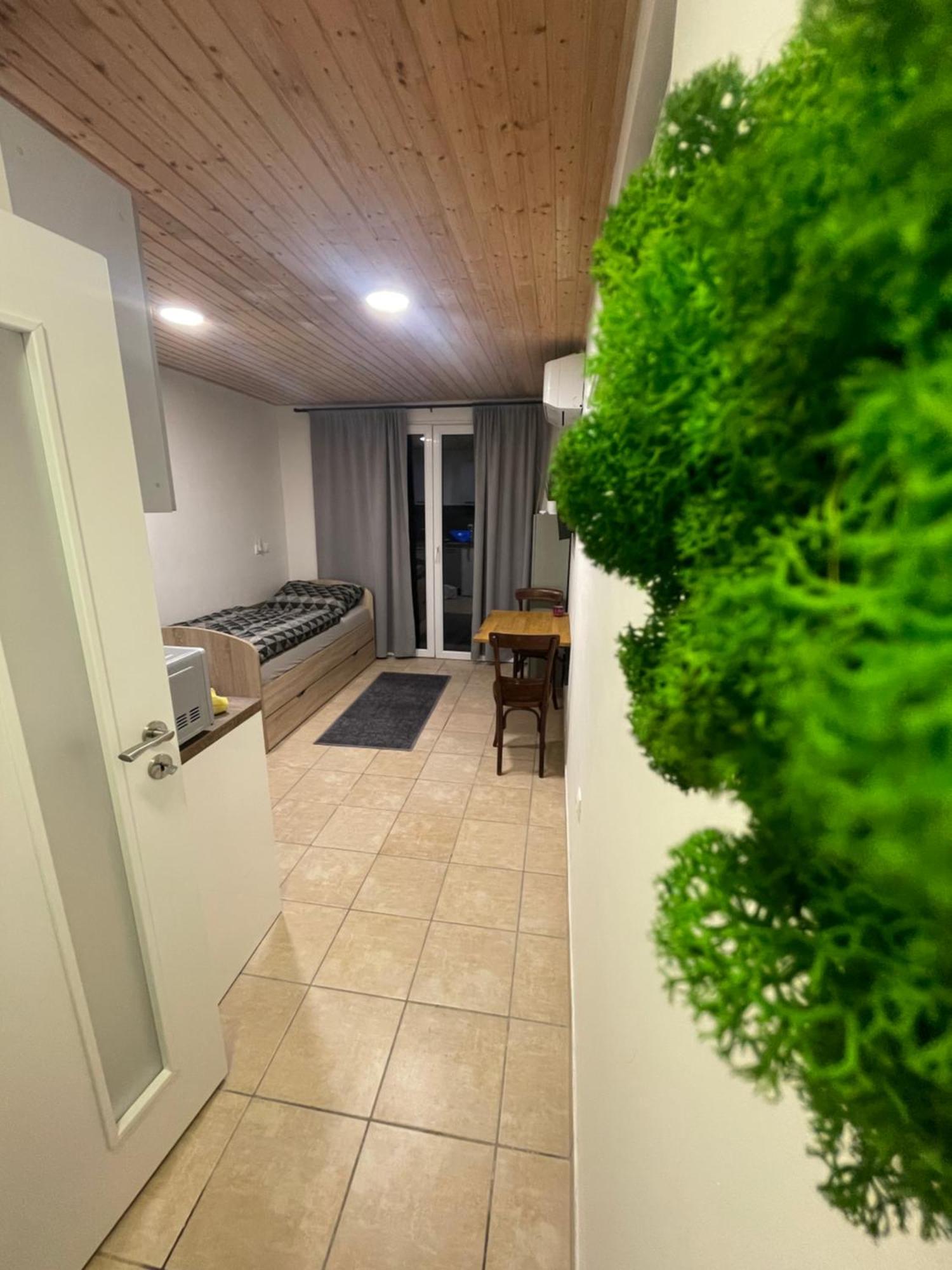 Apartman Mini Ступава Экстерьер фото
